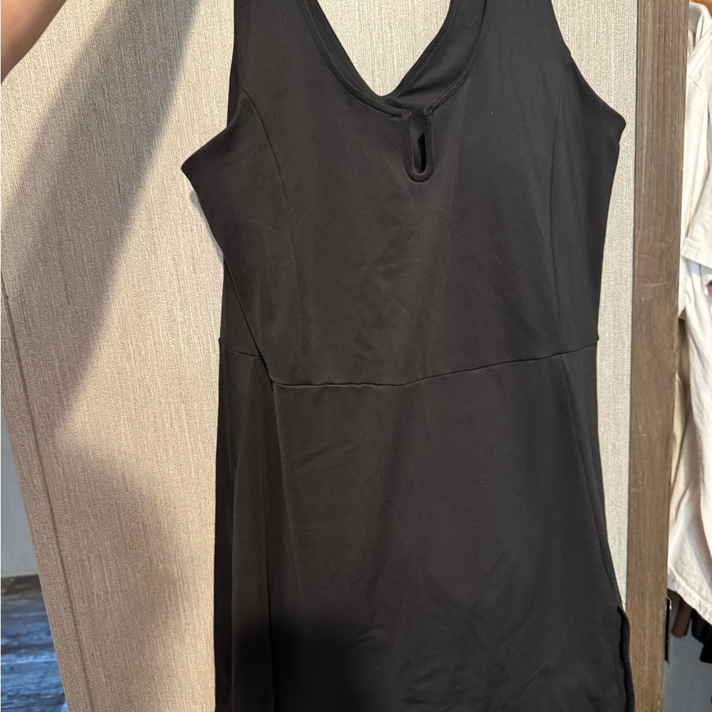 Black Sleeveless Dress